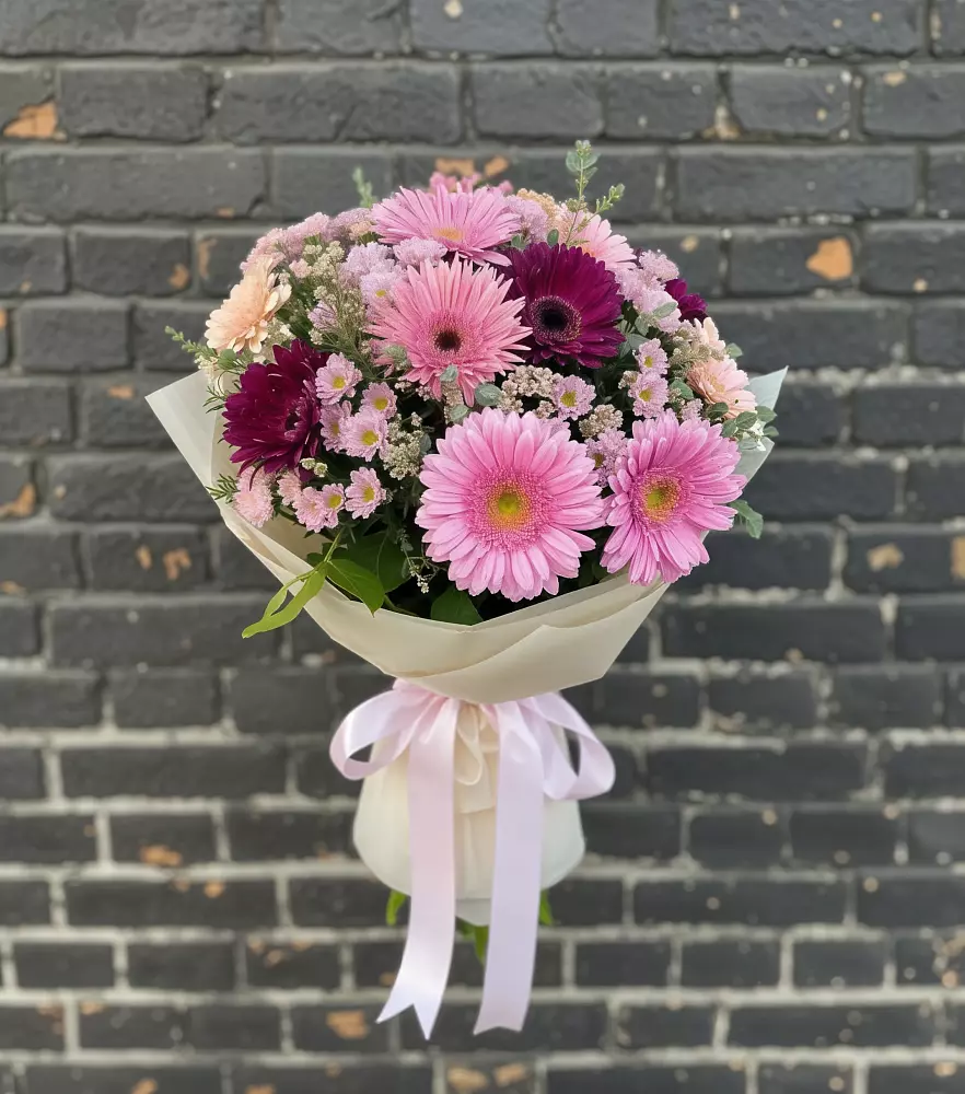 Букет цветов из: Герберы и Хризантемы в Березнецово