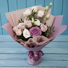 Букет цветов из:  Розы и Лизиантусы в Березнецово