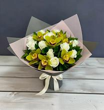 Букет цветов из:  Орхидеи и Розы в Березнецово