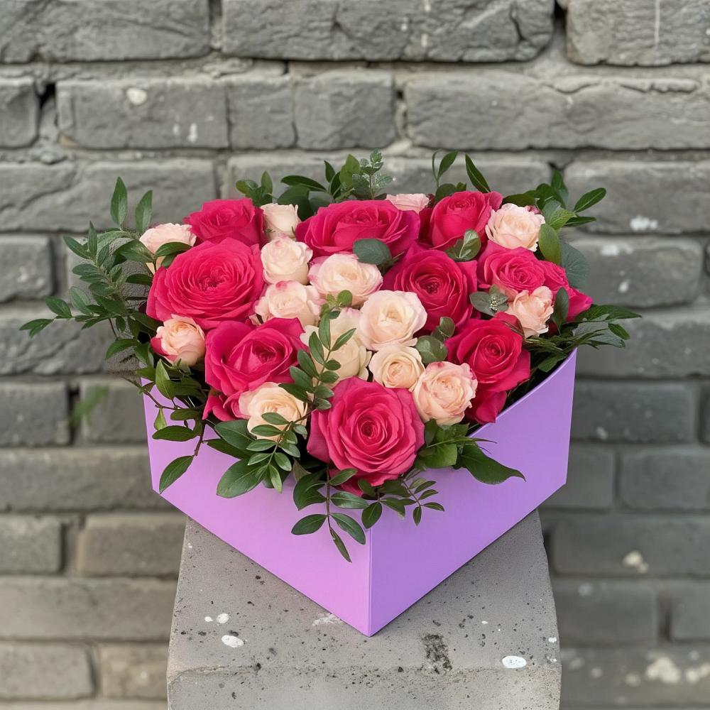Цветочная композиция из Розы в коробке в Березнецово