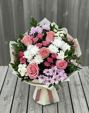 Букет цветов из:  Альстромерии, Гвоздики, Розы и Хризантемы в Березнецово