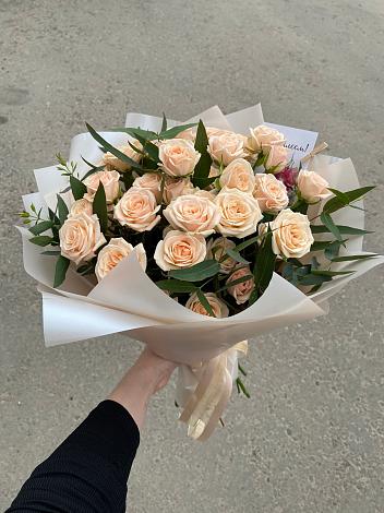 Букет Кремовые розы Латте в Березнецово