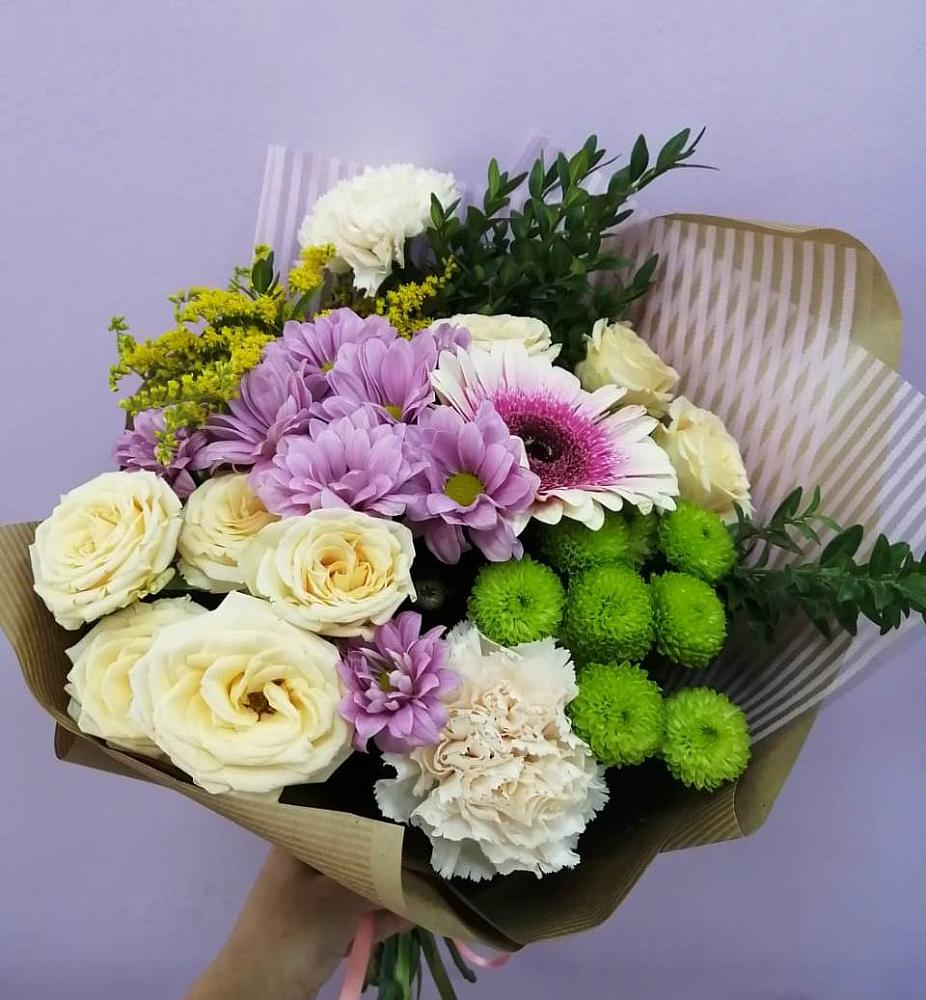 Букет цветов из: Хризантемы, Розы, Гвоздики и Герберы в Березнецово