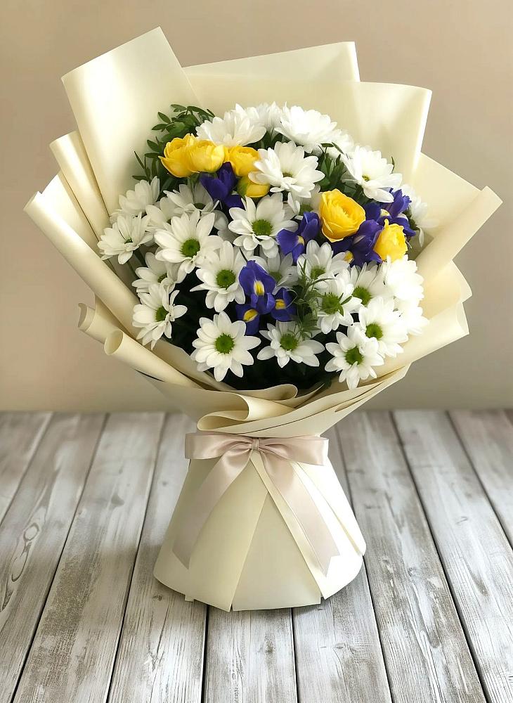Букет цветов из: Ирисы, Хризантемы и Розы в Березнецово