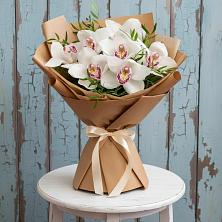 Букет цветов из:  Орхидеи и Розы в Березнецово